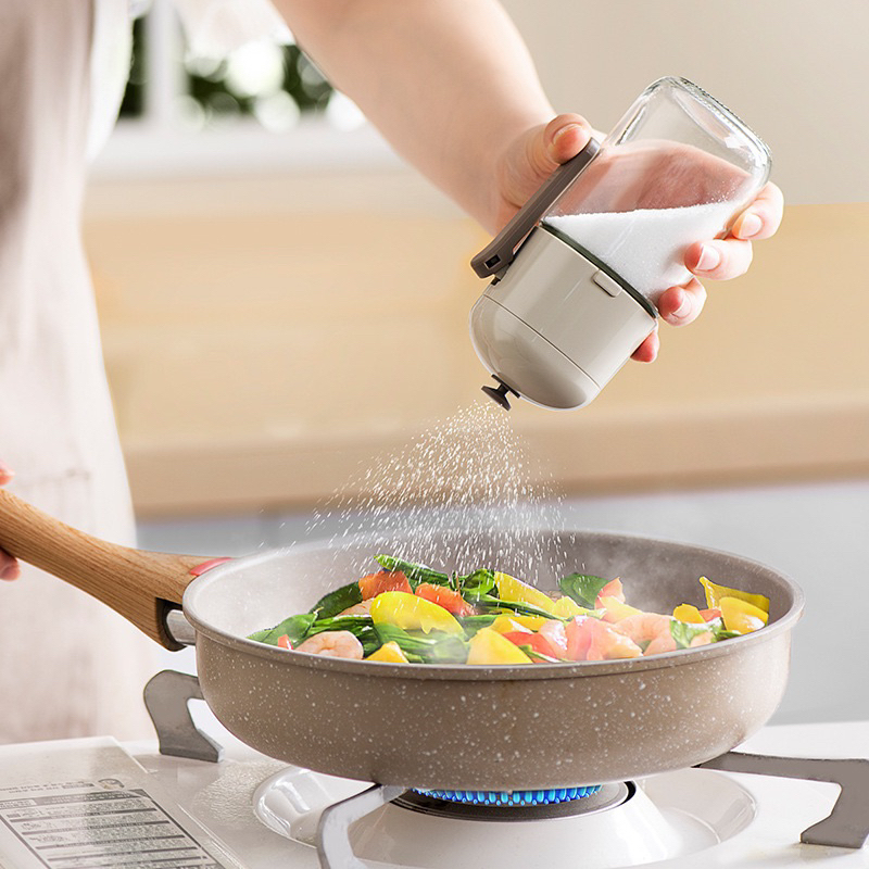 Self-designed quantitative salt jar seasoning box glass kitchen seasoning jar moisture-proof sealed household bottle